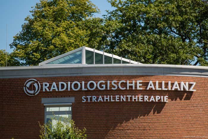 Dr. Stephan Schulz löst Dr. Joachim Struck als Leiter der Radiologie am Standort "Quartier 21" ab